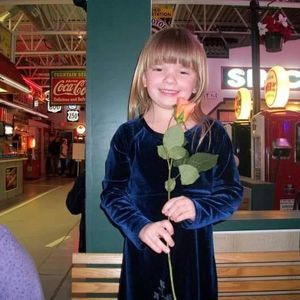 Meet your Posher, Rayne